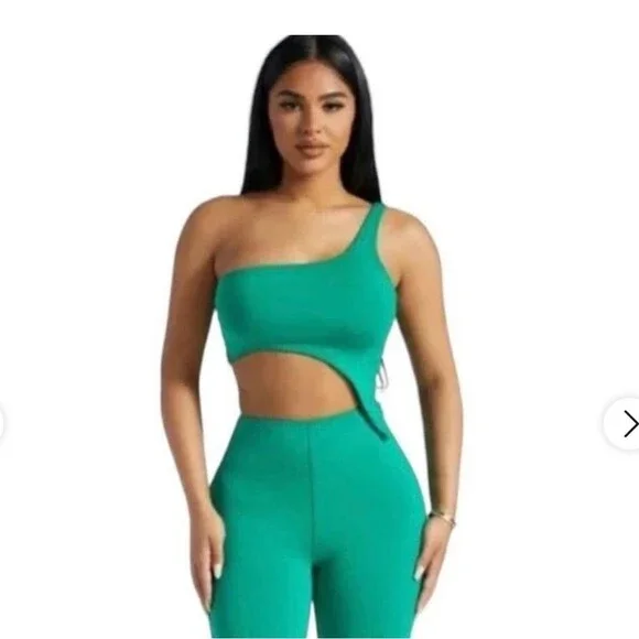 Naked Wardrobe Green Smooth Side Asymmetrical Crop Top NWT Sz XL NW-T2619 - Picture 1 of 11